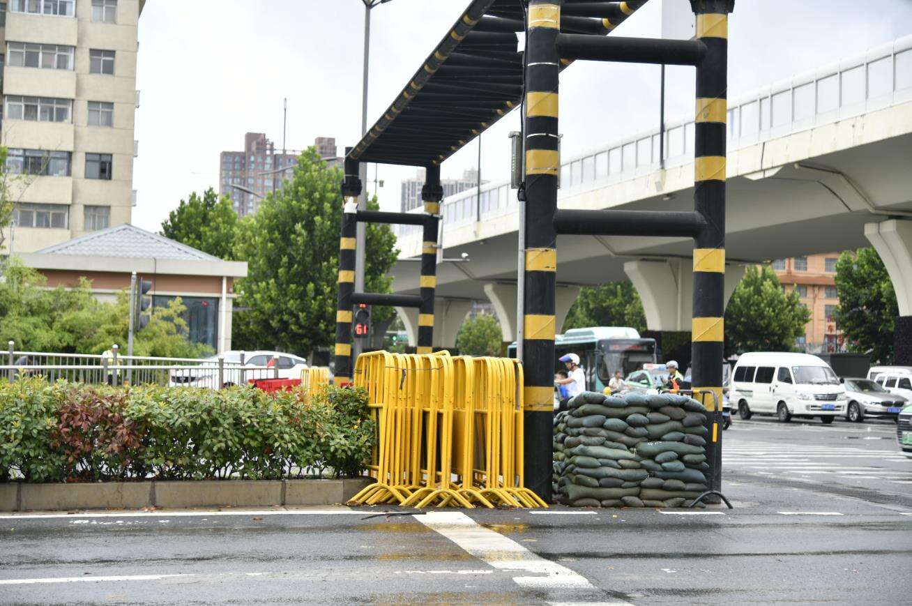 郑州市受台风影响，隧道防汛情况良好