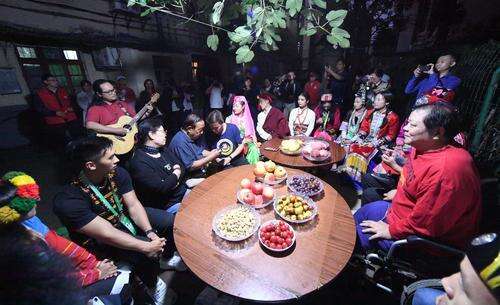 郑州歌手弹唱.jpg 郑州歌手弹唱.jpg