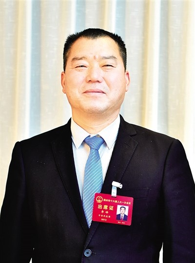 李峰.jpg 李峰.jpg