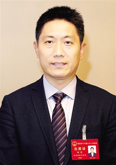 郝亮.jpg 郝亮.jpg