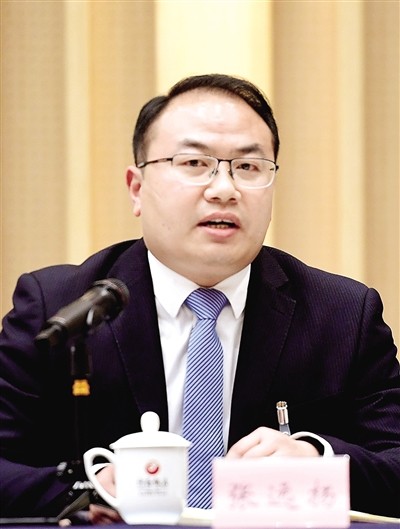 张远扬.jpg 张远扬.jpg