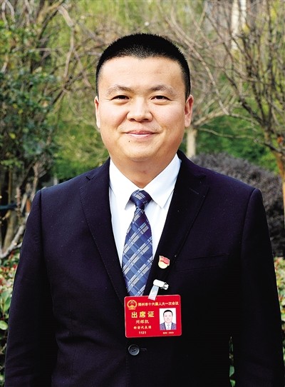 刘辉凯.jpg 刘辉凯.jpg