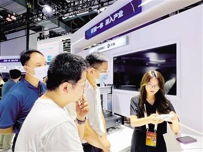 对标先进学沪蓉 抢抓机遇建新功——郑州选派优秀年轻干部赴上海成都跟班学习工作综述