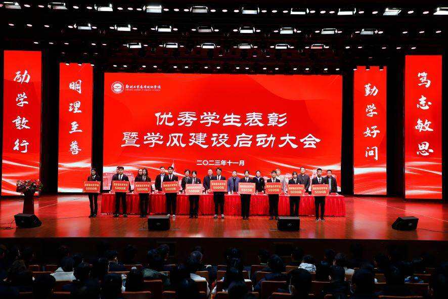 图片4.jpg 图片4.jpg